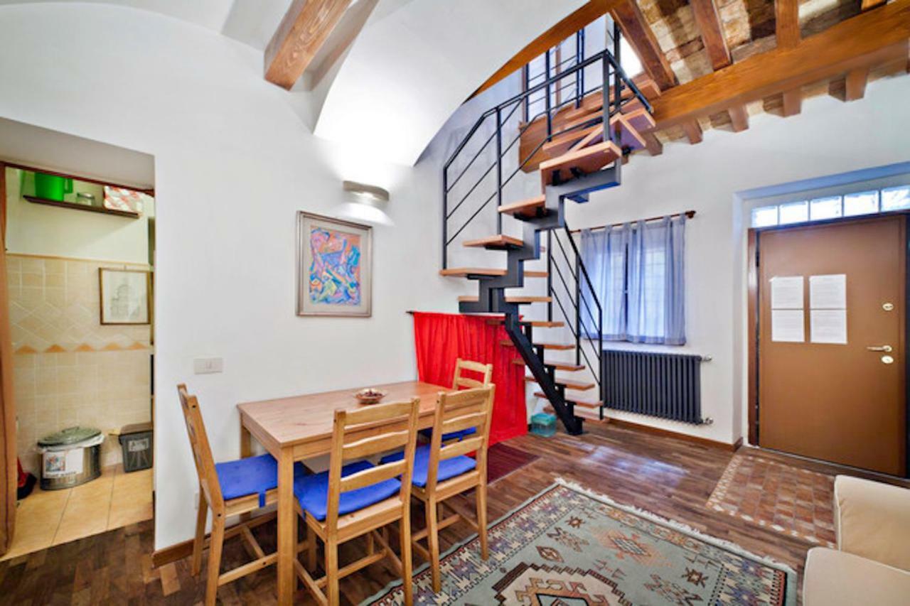 Caratteristico Appartamento A Piazza Navona Roma Ngoại thất bức ảnh